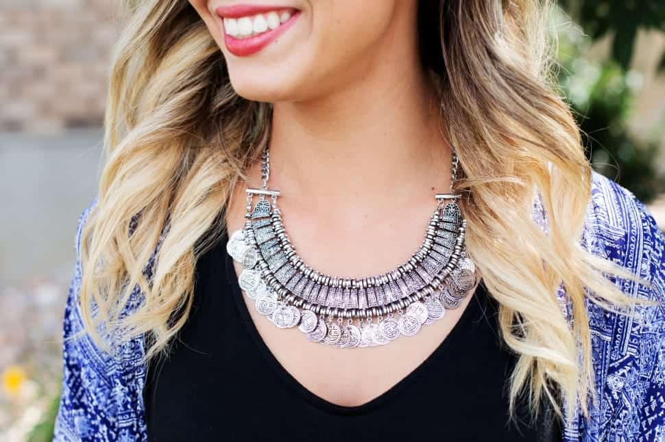 women s silver necklace wallpaper preview