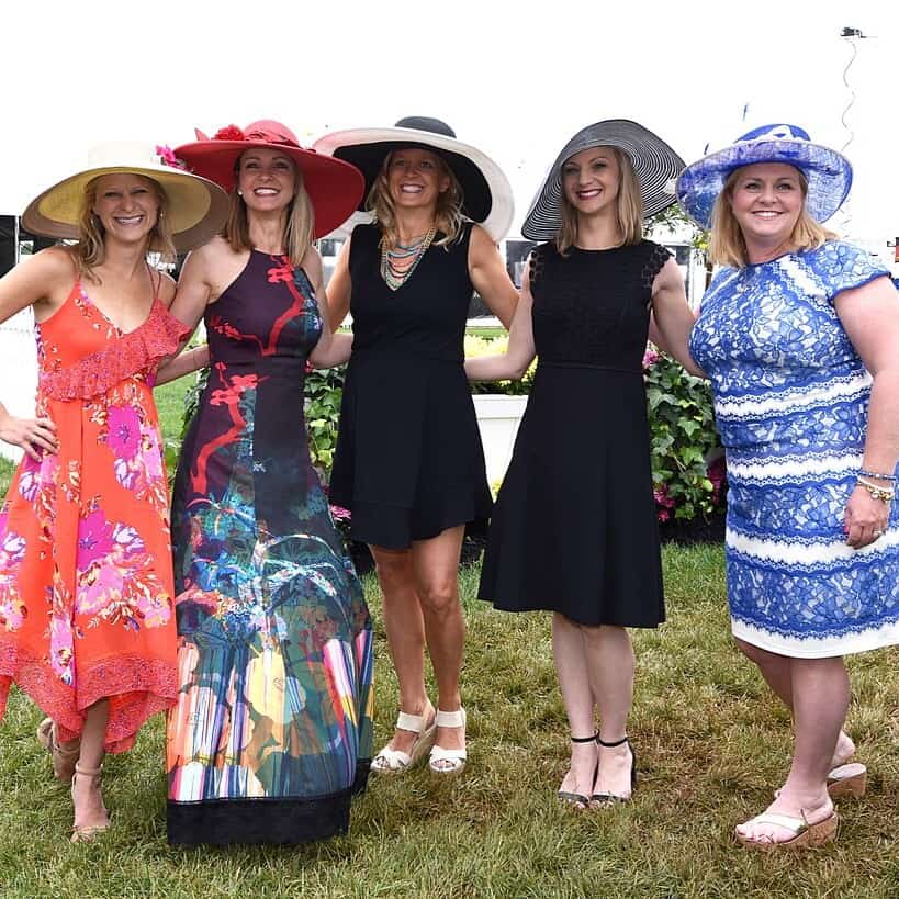 Achieving That WOW Factor With Your Races Outfit