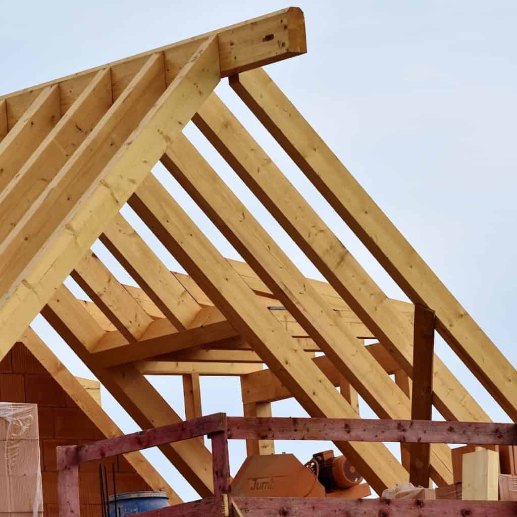 6 Tips That Can Help You Choose The Right Material For Your Roof