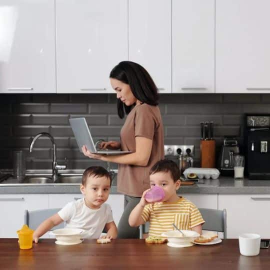 How to be a Mom and a student