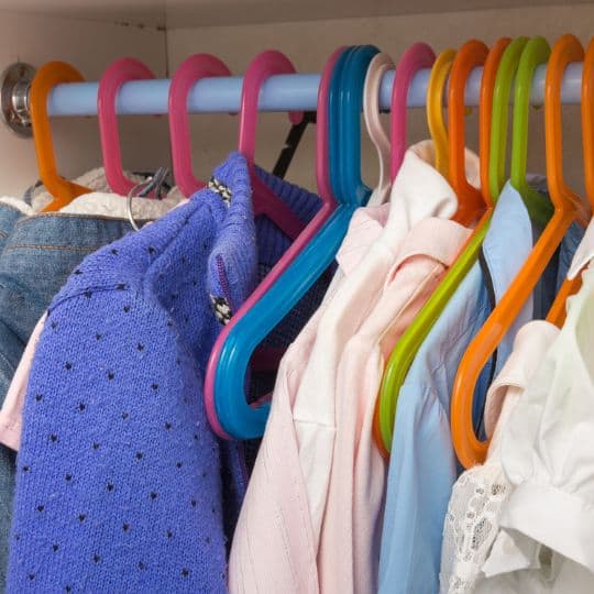 hang baby clothes