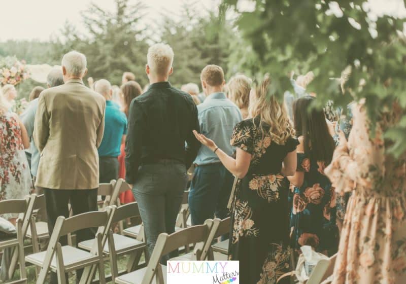 Be the ideal wedding guest