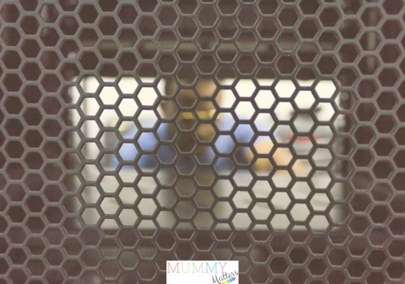 Honeycombe window shade
