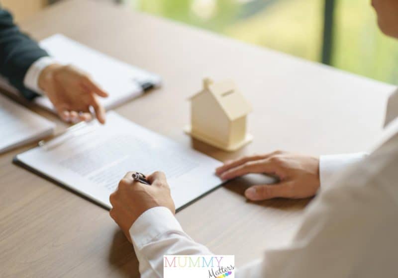Signing a real estate contract