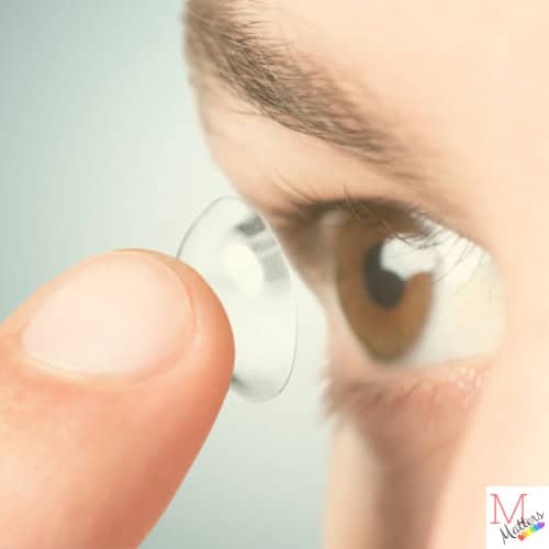 Safely Using Contact Lenses