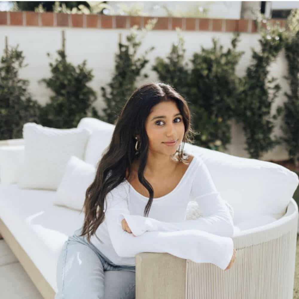 Kavya Thakrar