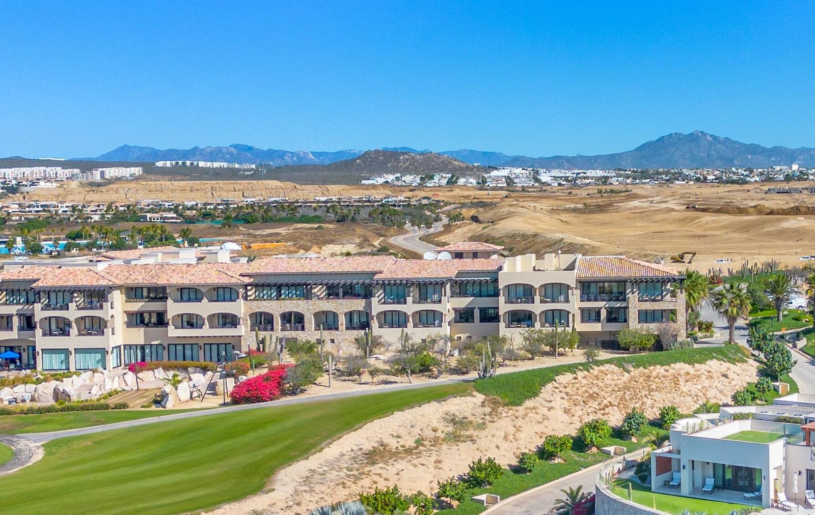 Dunes Presidential Suite 314, Dunes Residence Club, Diamante: Aerial View Of The Building And Golf Course