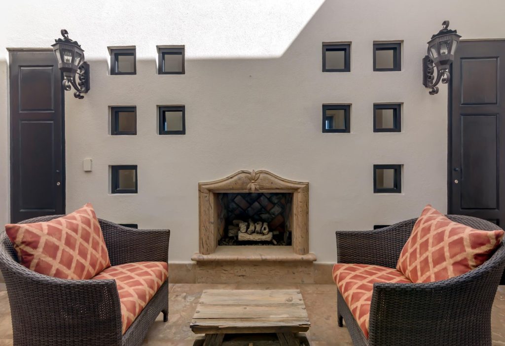 Dunes Penthouse 316, Diamante – Homes For Sale In Diamante Dunes Penthouse 316, Dunes Residence Club, Diamante: Courtyard With Fireplace