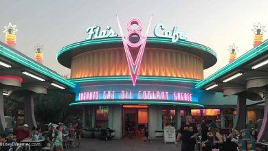 Flo's V8 Cafe