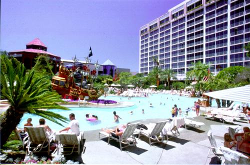 Neverland Pool