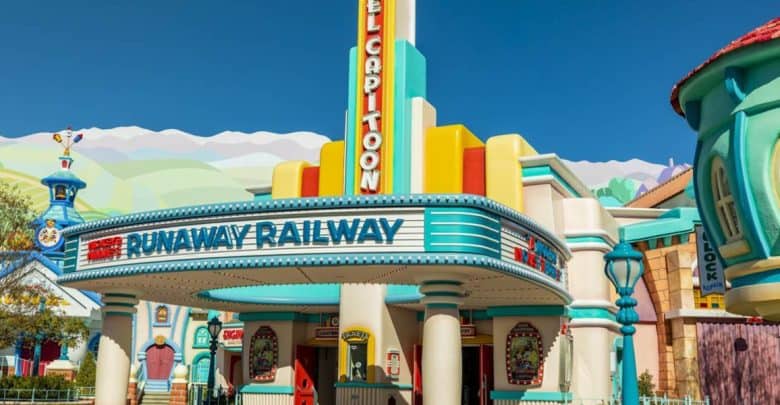 Mickey & Minnie's Runaway Railway exterior ToonTown Disneyland