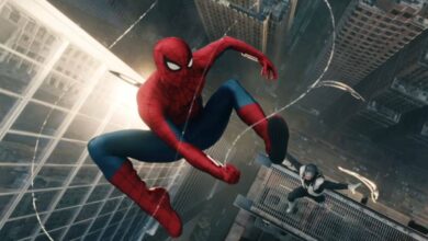 Spider-Man and Silver Sable in a Brand New Day swing through the cityscape of New York City.