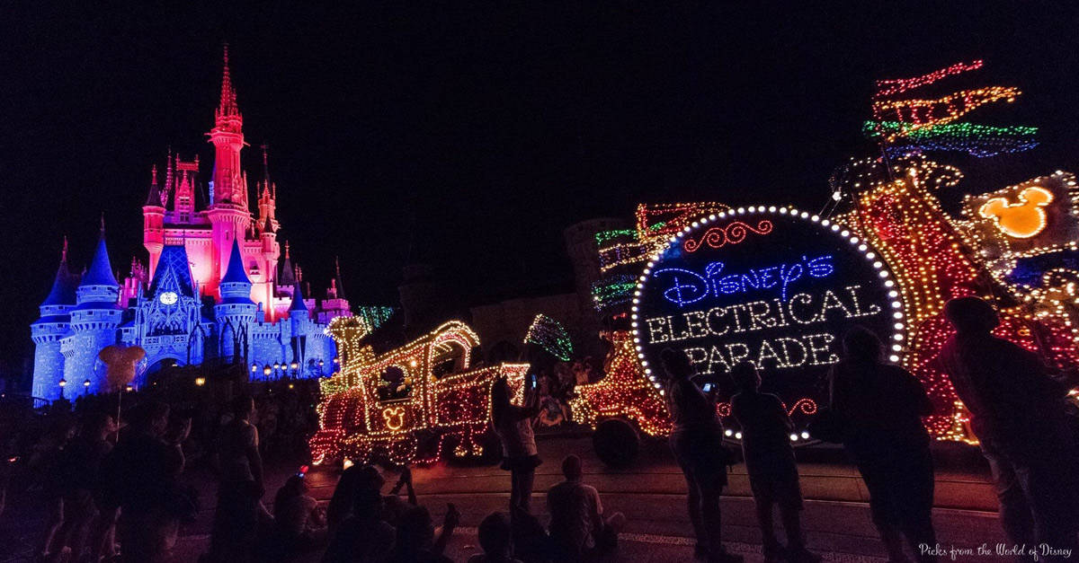 Castle_ElectricalParade