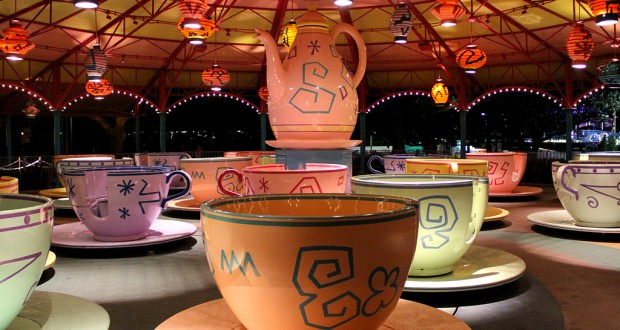 Mad tea cups empty at Disney