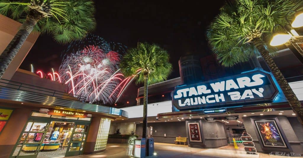 star-wars-launch-bay