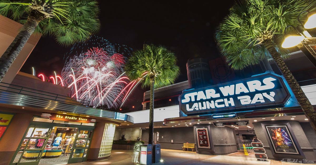 star-wars-launch-bay