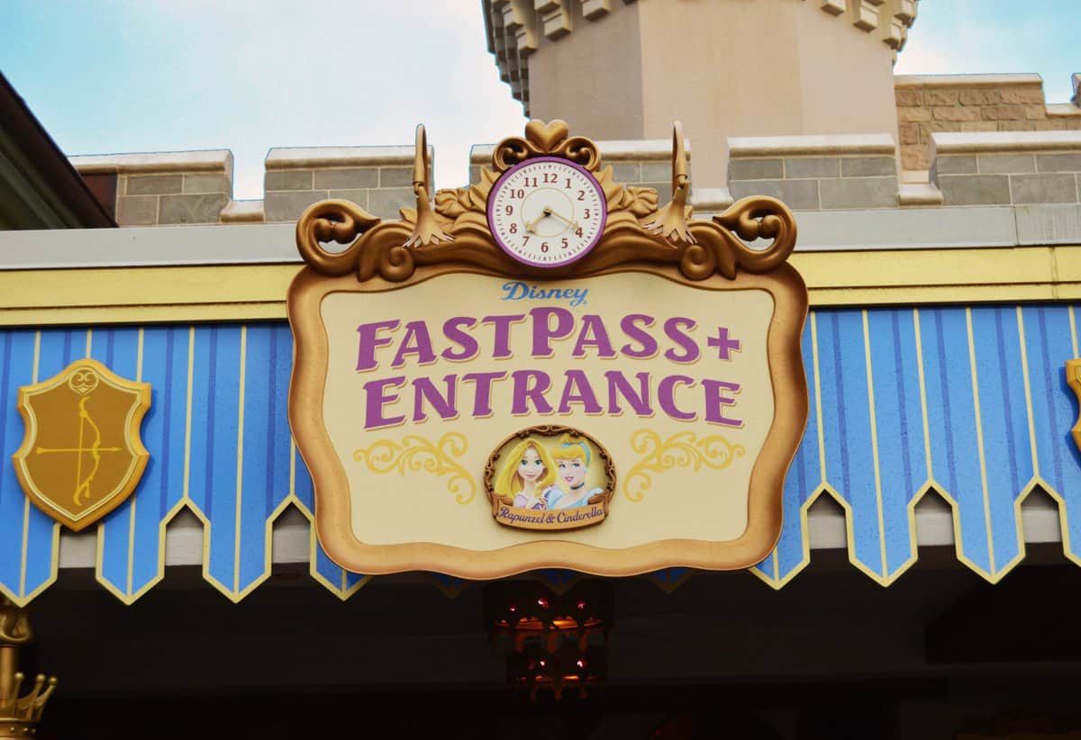 fastpass-fantasyland-disney-world