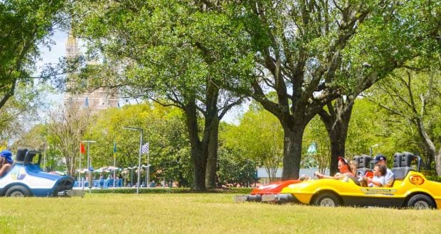 cars-race-speedway-autopia