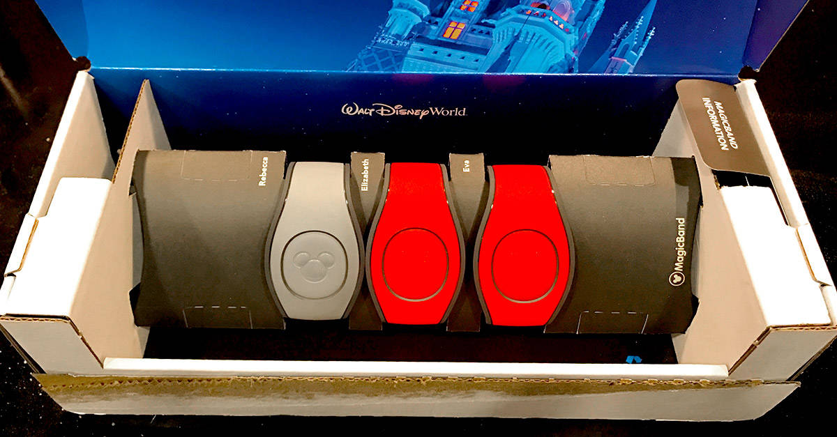 Box of four MagicBands accessories with a Disney castle and "Walt Disney World" logo, perfect for park-exclusive customization.