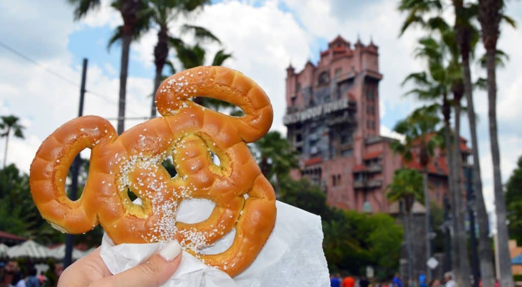 mickey-pretzel-hollywood-studios