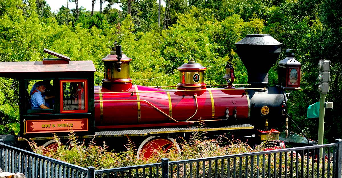 railroad-train-magic-kingdom