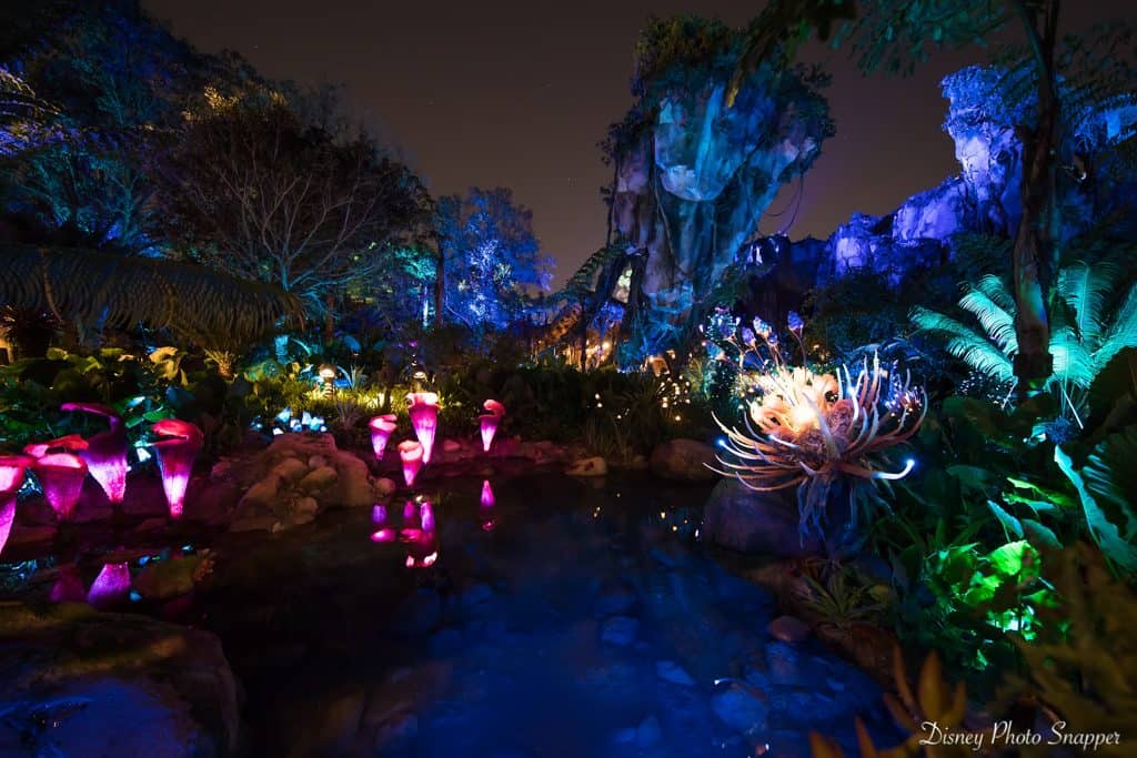 Pandora’s bioluminescent plants and glowing waters dazzle at night, delivering Avatar-inspired magic unique to Disney World.