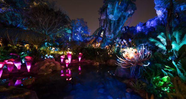 Pandora’s bioluminescent plants and glowing waters dazzle at night, delivering Avatar-inspired magic unique to Disney World.