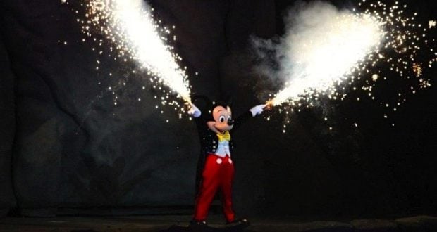 fantasmic-mickey-hollywood