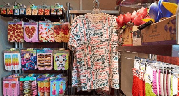 Kitchen gadgets and tees with Italian food phrases fill the shop, capturing Maria & Enzo's Ristorante’s Disney Springs flair.