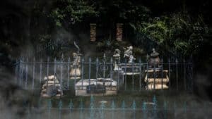 Haunted Mansion pet cemetary