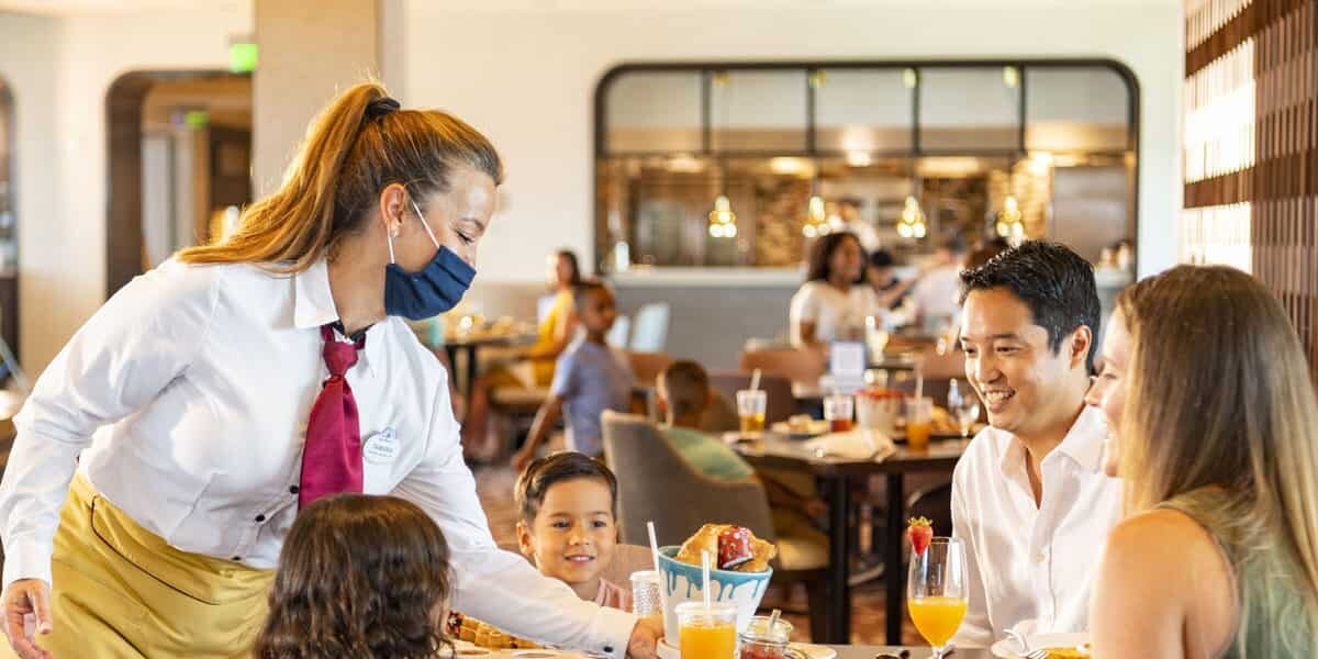 dining-restaurant-disney