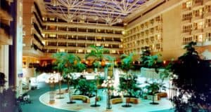 orlando-airport-disney