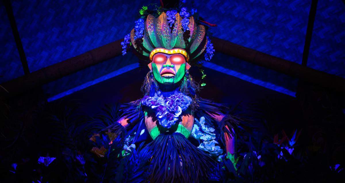 A statue in Trader Sam's.