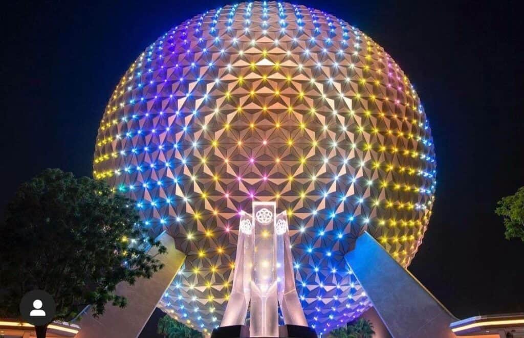 spaceship-earth