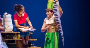 Scene from Drawn to Life by Cirque du Soleil