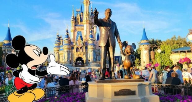 disney-world-magic-kingdom-mickey