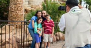 photo-pass-disney-camera-guests