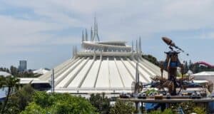 disneyland-space-mountain