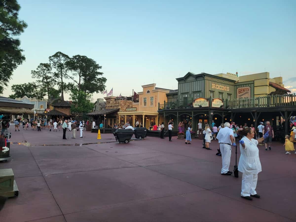 frontierland-fail-drains