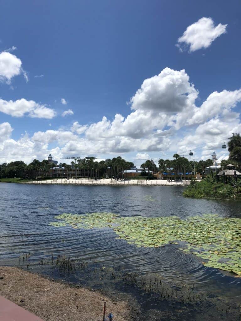 disneys-caribbean-beach-caribbean-cay