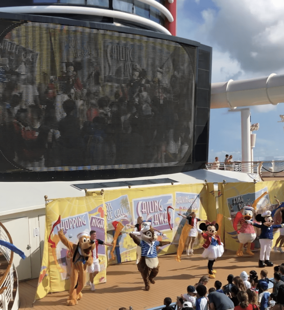 disney-fantasy-sailing-away-deck-party