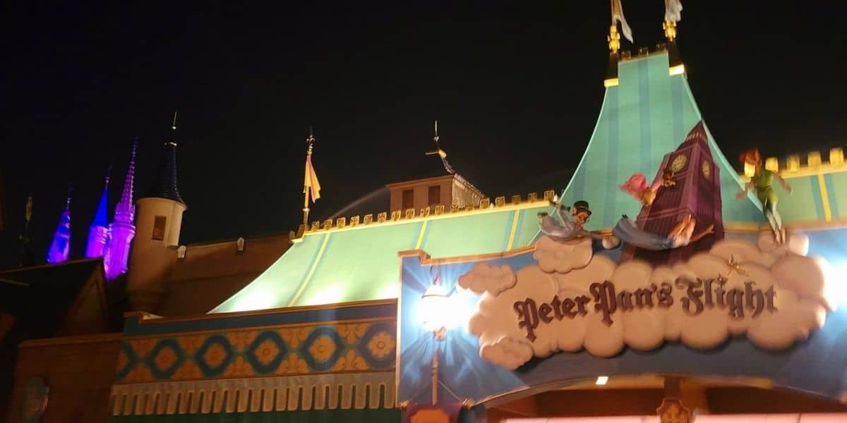 peter-pan-fire-roof-fantasyland