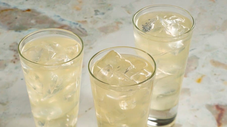 connections-café-cocktail