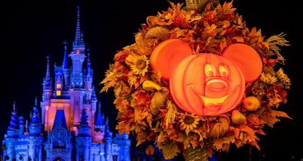 halloween-disney-world-castle