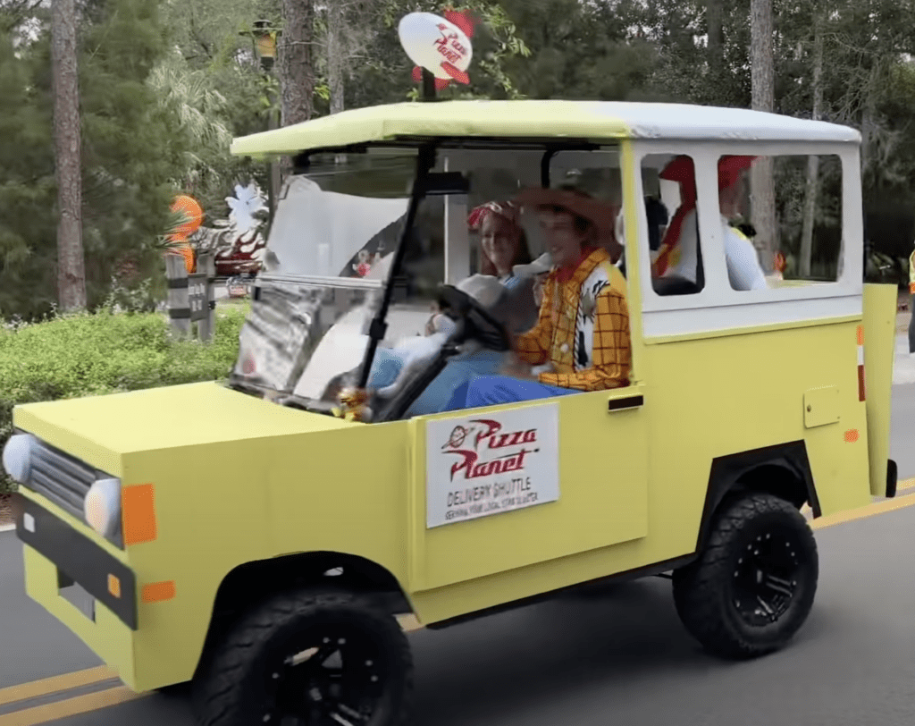 pizza-planet-golf-cart