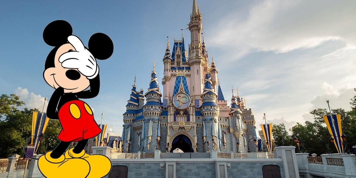 mickey-facepalm-castle