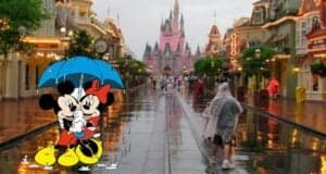 rain-disney-world-mickey-minnie