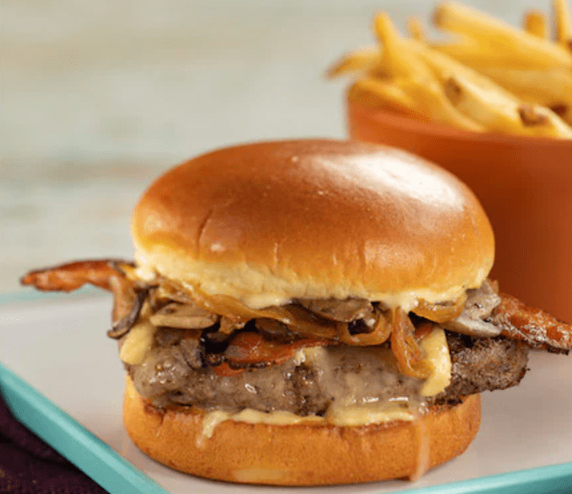 French Bistro Burger, Connections 