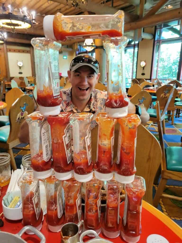 ketchup-whispering-canyon-cafe
