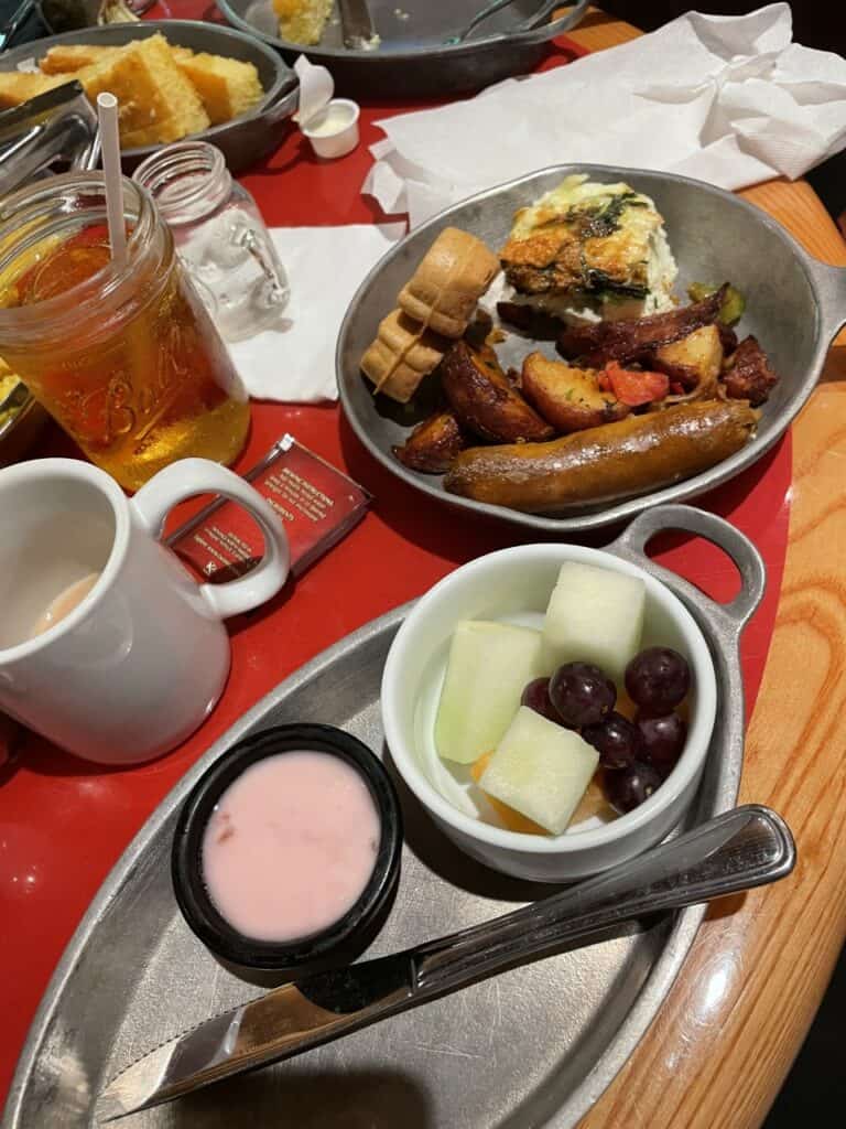 the-lighter-side-whispering-canyon-cafe